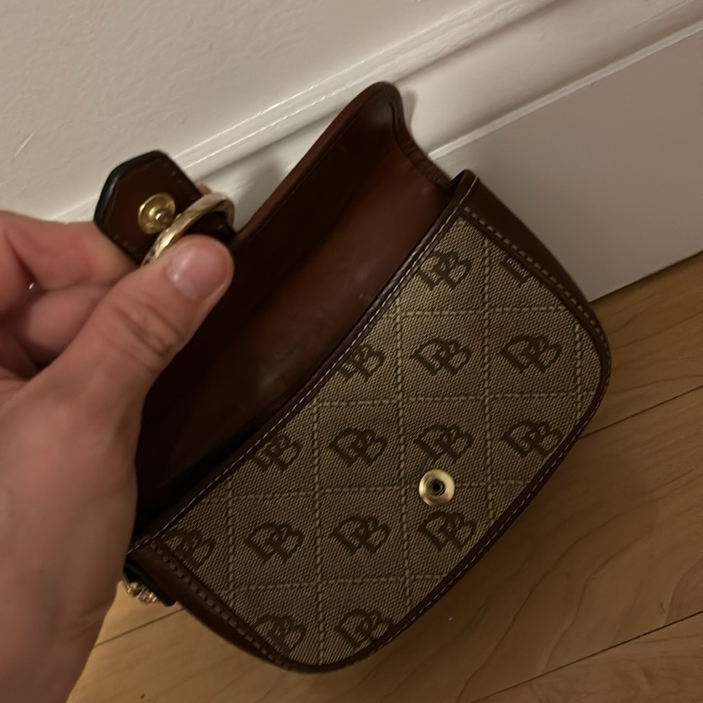 Dooney & Bourke pouch - Picture 2 of 3